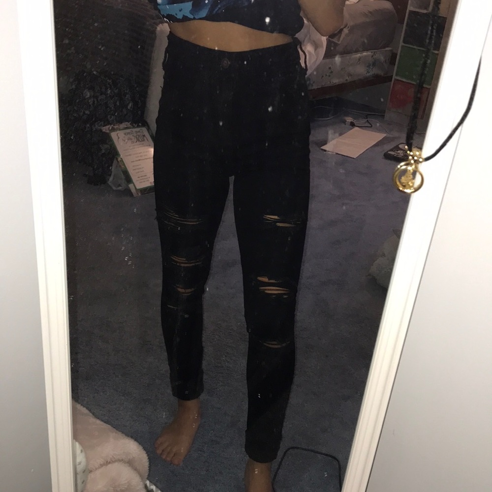 black ripped hollister jeans